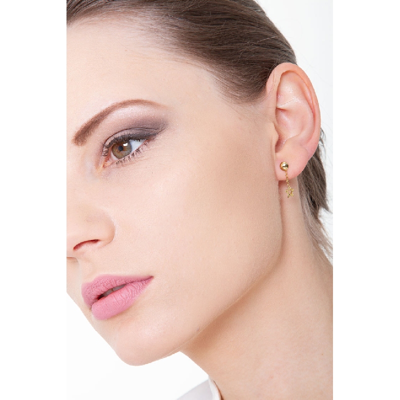 Pendientes en oro amarillo de 18 quilates estrella