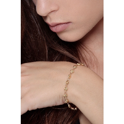 Pulsera en oro amarillo 18k con eslabones en forma de corazoncitos, 17 cm