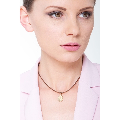 Colgante religioso Oro Amarillo 18k figura de la Virgen