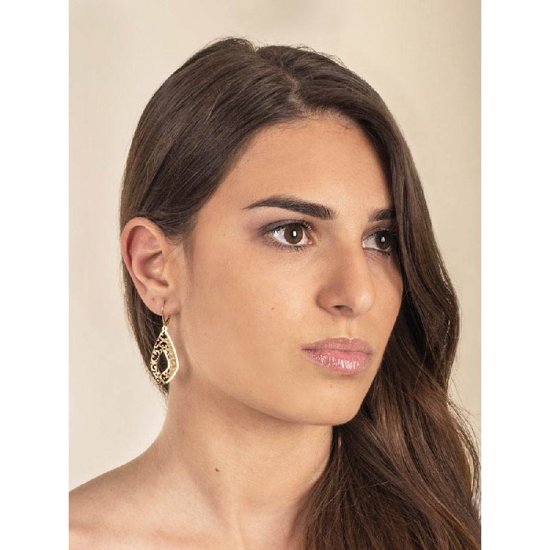 Pendientes en Oro Amarillo 18k con Colgantes de Rombo  Pendientes en Oro Amarillo 18k con Colgantes de Rombo