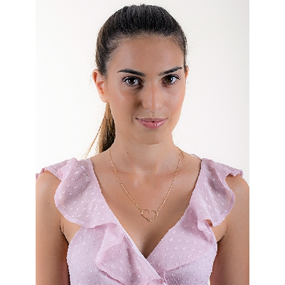 Collar con corazón en oro amarillo de 18k 