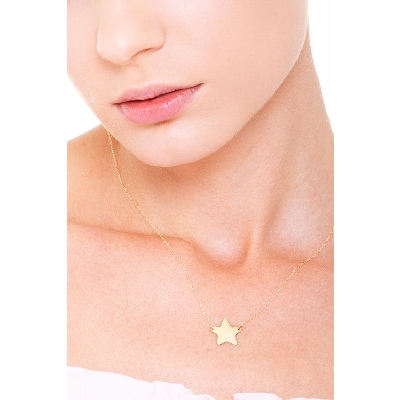 Collar con colgante estrella en oro amarillo 750