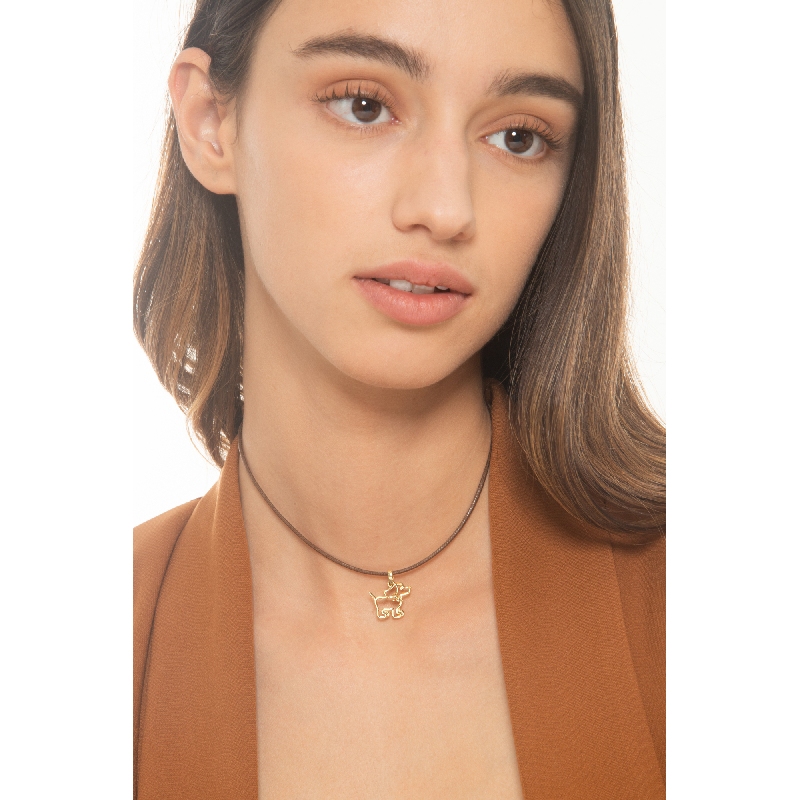 Colgante perro estilizado en oro amarillo de 18k