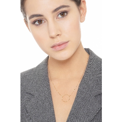 Collar de oro amarillo 18k con colgante en forma de círculo