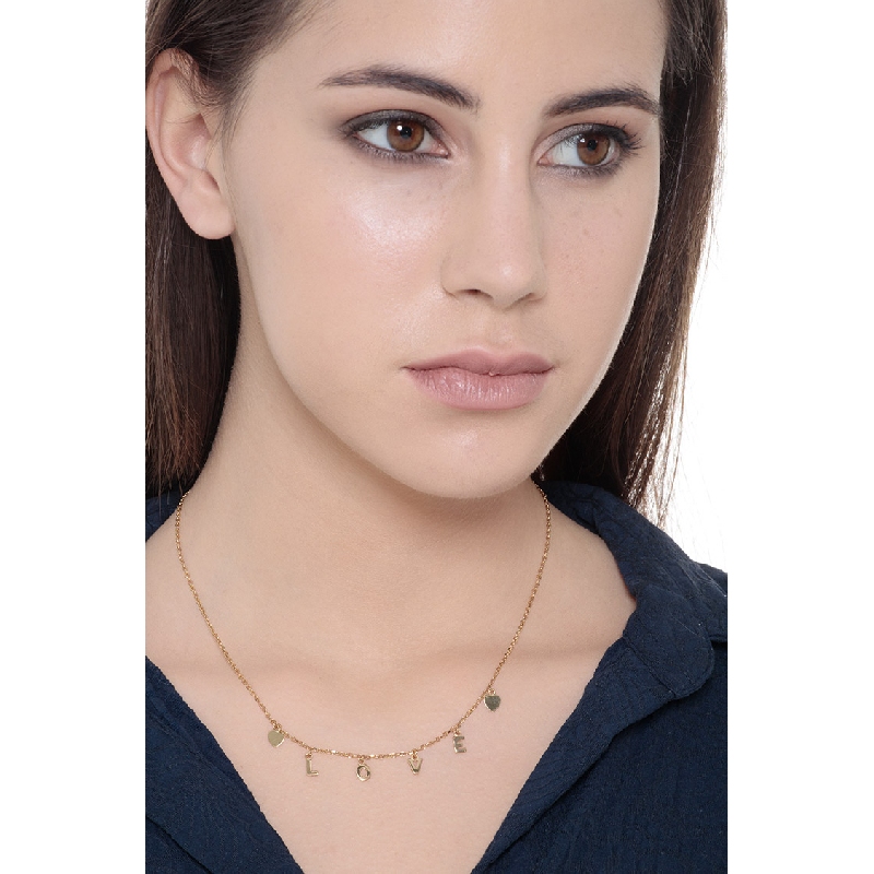 Collar en oro amarillo 18k con dos pequeños corazones e inscripción LOVE Collar en oro amarillo 18k con dos pequeños corazones e inscripción LOVE