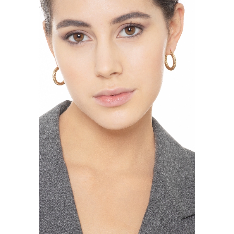 Pendientes de aro en oro amarillo de 18k Pendientes de aro en oro amarillo de 18k