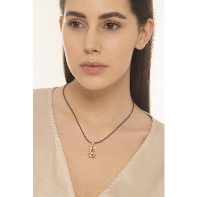 Colgante osito en oro amarillo de 18 k y circonitas