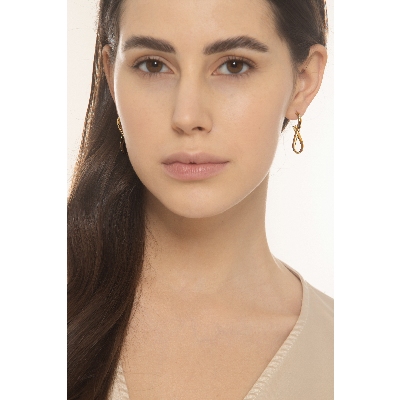 Pendientes cruzados en oro amarillo 18k