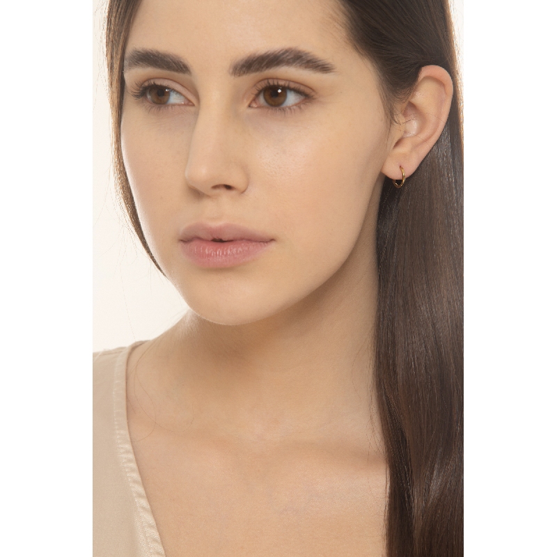 Aros pequeños en oro amarillo 18k 