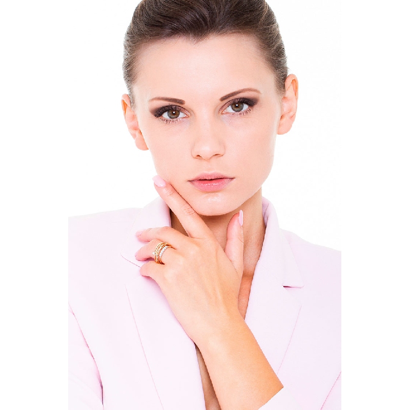 Anillo en oro blanco y rosa de 18k con diamantes  Anillo en oro blanco y rosa de 18k con diamantes