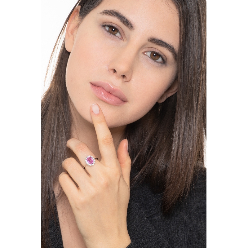 Anillo halo en oro blanco 750 con zafiro rosa y diamantes