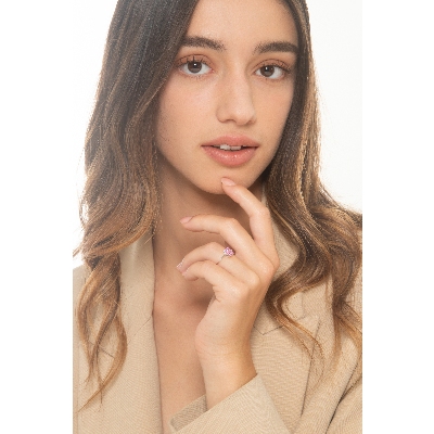 Anillo oro blanco 18K zafiro rosa y diamantes