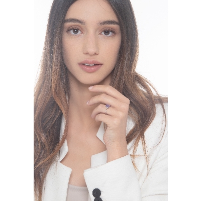 Anillo en oro blanco 18 quilates con amatista y diamantes 