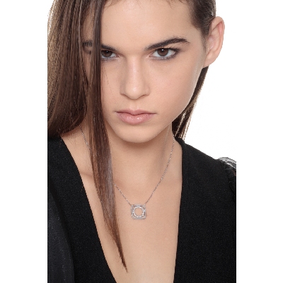 Collar Rolo en Oro Blanco 18k con Colgante Cuadrado y Diamantes