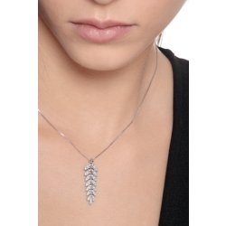 Collar en Oro Blanco 18k con Colgante de Pluma y Diamantes Brillantes 2