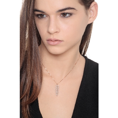 Collar en Oro Rosa 18k con Colgante Pluma y Diamantes