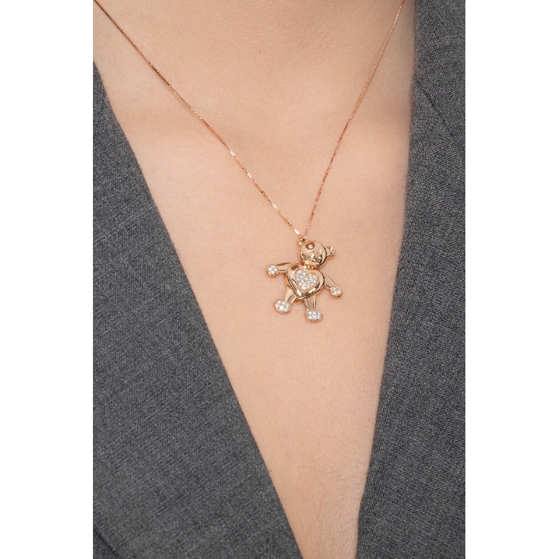 Collar con colgante de osito de peluche en oro rosa de 18 quilates con diamantes