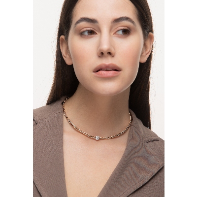 Choker en oro rosa de 18k con esfera central en diamantes