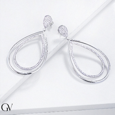 Pendientes mujer en forma de gota con diamantes