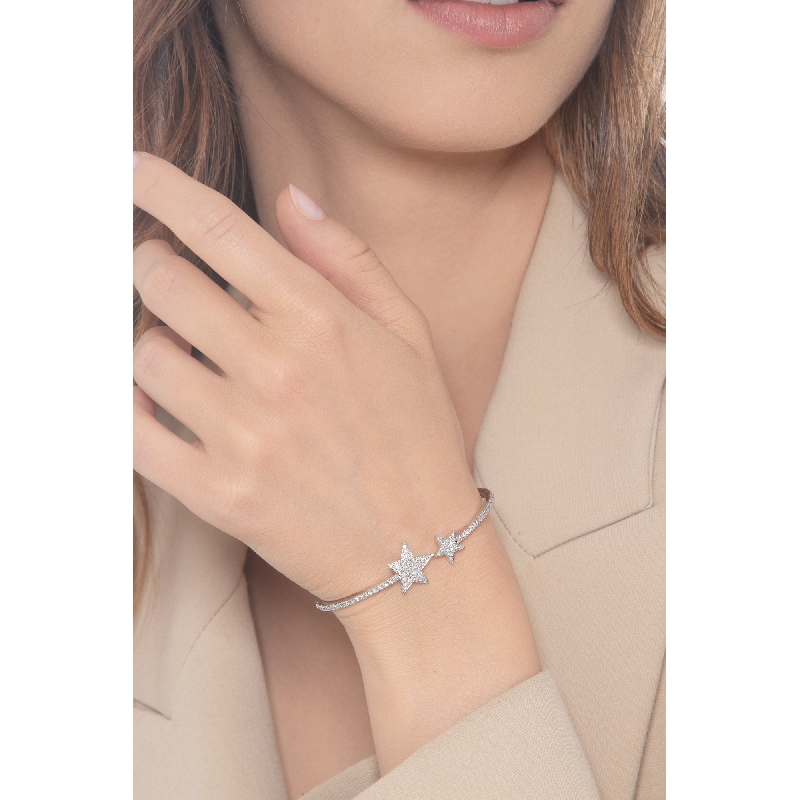 Pulsera de oro blanco 18k con estrellas de diamantes Pulsera de oro blanco 18k con estrellas de diamantes