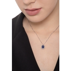 Collar en oro blanco 18k con zafiro azul talla esmeralda y diamantes 2