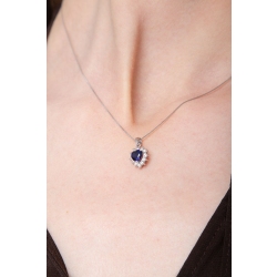 Colgante oro blanco de 18K con zafiro azul en talla corazón 2