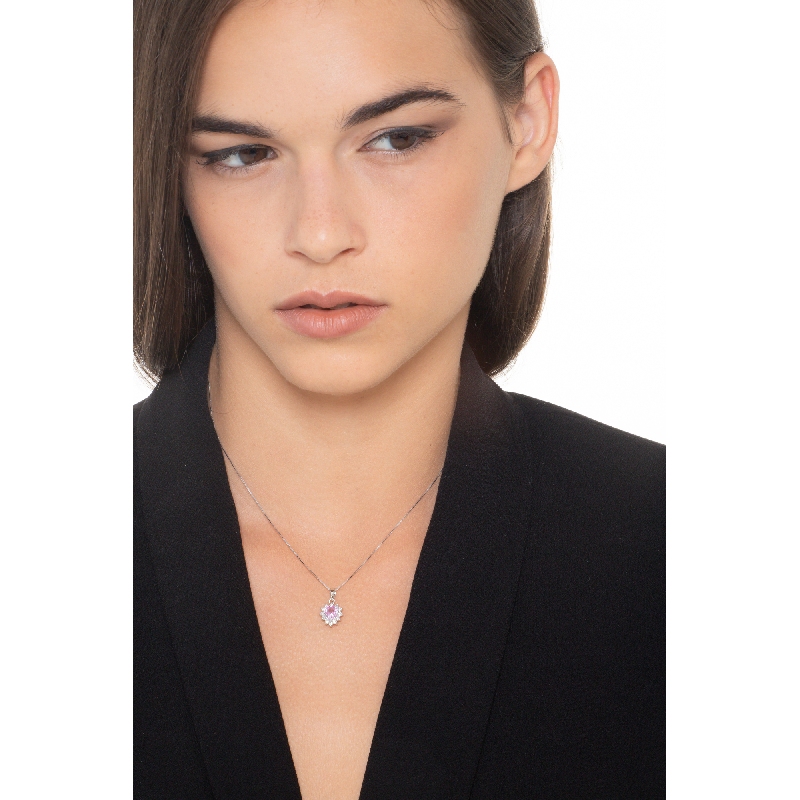 Collar en Oro Blanco 18k con Colgante Corazón, Zafiro Rosa y Diamantes