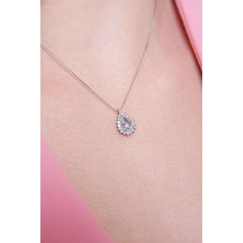 Collar aguamarina gota y diamantes Collar aguamarina gota y diamantes