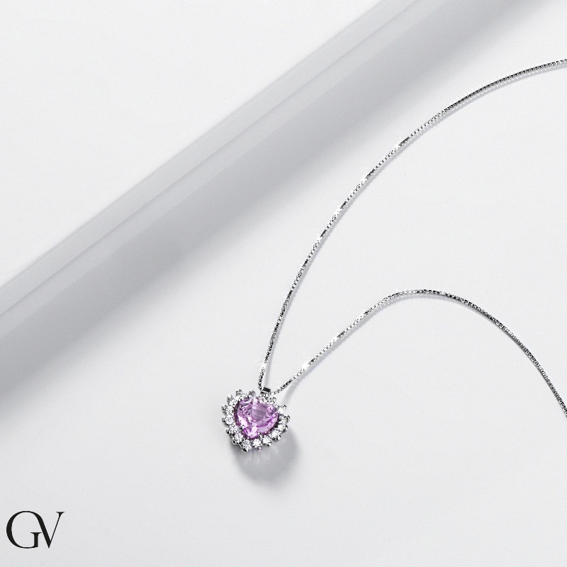 Colgante de corazón de oro blanco y zafiro rosa de 18K  Colgante de corazón de oro blanco y zafiro rosa de 18K