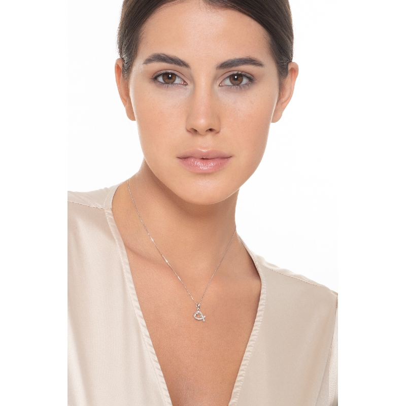 Collar en oro blanco 18k con colgante ballena en diamantes