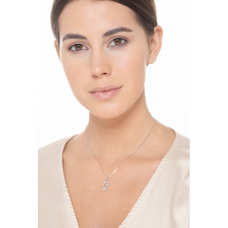 Collar oro blanco 18 quilates con colgante pez en diamantes