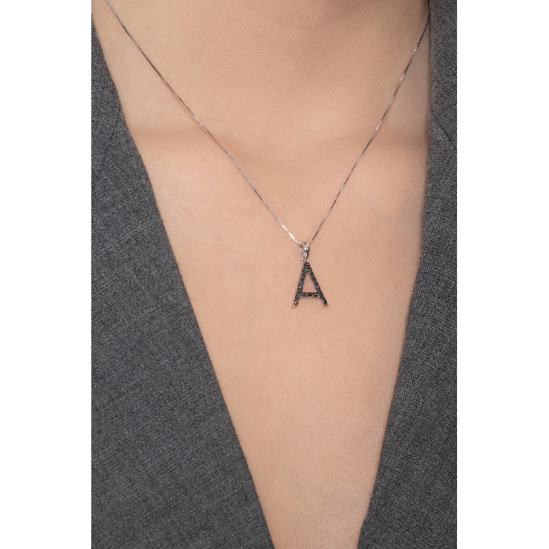 Pendentif lettre  A collier femme or blanc et diamants noir Pendentif lettre  A collier femme or blanc et diamants noir