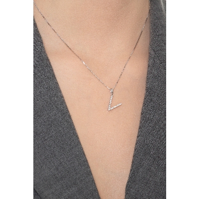 Collar personalizado V Oro Blanco 18k con diamantes