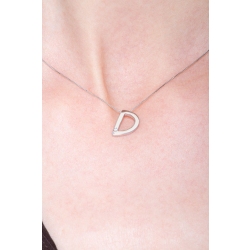 Collar con colgante de letra D de oro con diamante 2