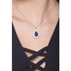 Collar de oro blanco 18k con zafiro azul y tres vueltas de diamantes 2