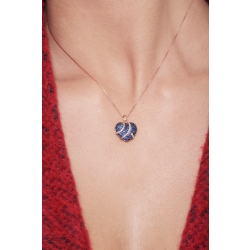 Collar corazón en oro rosa 18k con zafiros azules y diamantes 2
