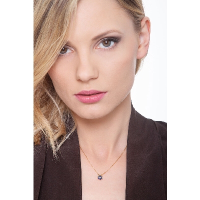 Collar en oro amarillo con colgante flor, diamante y zafiros