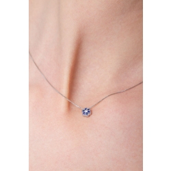 Collar en oro blanco 18k flor diamante y zafiros azules 2