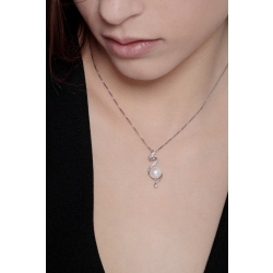 Collana in oro bianco 18k con perla e diamanti 2