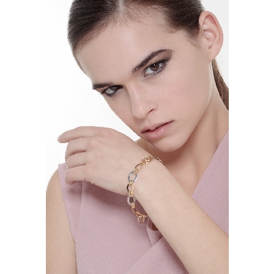 Brazalete cadena en oro amarillo con detalles en oro blanco cm 19