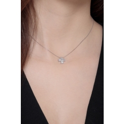 Collar en oro blanco de 18 quilates con cruz engastada en pavé de diamantes 2