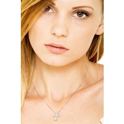 Collar en oro blanco 18k con cruz con brillantes 0.20 ct 2