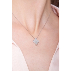 Collar en oro blanco 18k con cruz bombada curva y diamantes 2