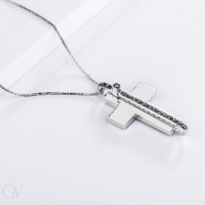 Collar con cruz para hombre en oro blanco 18 quilates y diamantes negros