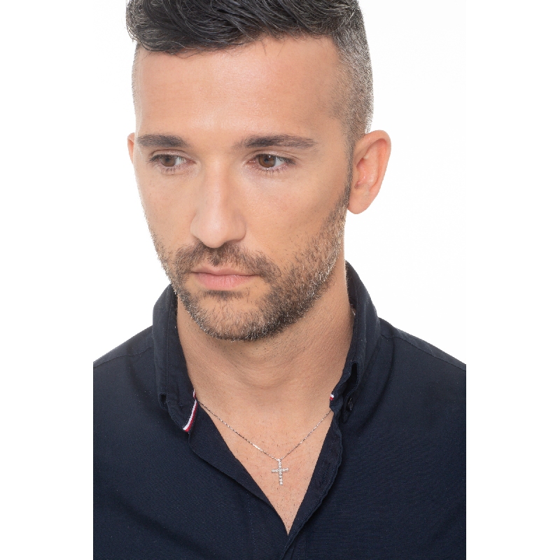 Colgante cruz oro blanco 750 y diamantes  Colgante cruz oro blanco 750 y diamantes