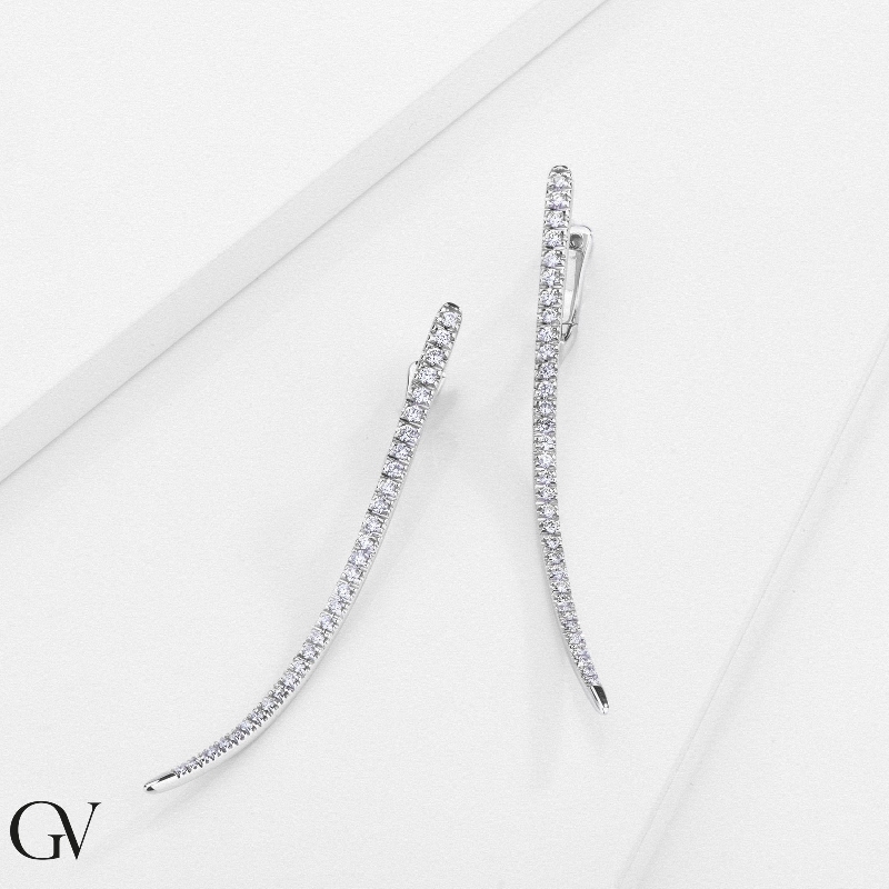 Pendientes en oro blanco 18k con fila de diamantes