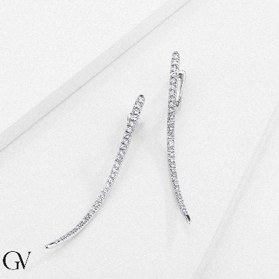 Pendientes en oro blanco 18k con fila de diamantes