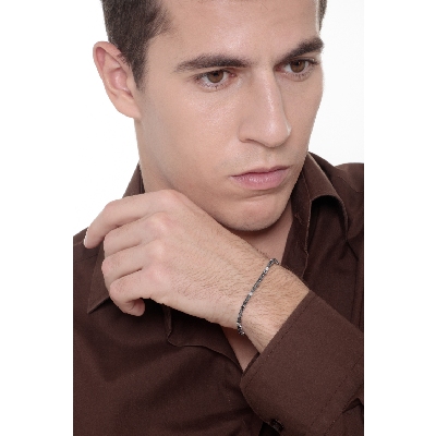 Pulsera Tennis en Oro 18k con Diamantes Negros y Blancos