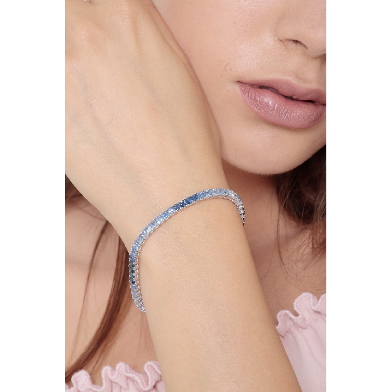 Pulsera Riviera en oro blanco 18 quilates con zafiros azules Pulsera Riviera en oro blanco 18 quilates con zafiros azules