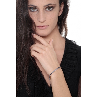 Pulsera tennis de hilo en oro rosa 18k con zafiros multicolor azul 